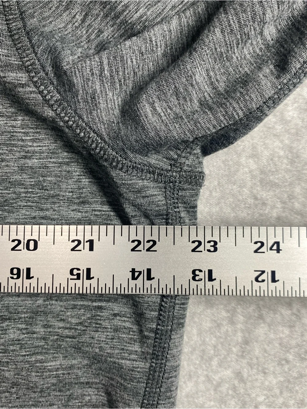 Reebok Men's Heather Gray Half-Zip Performance Top Size XL Athletic long sleeve